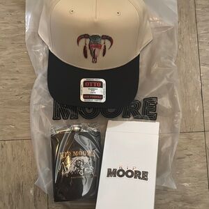 NWT - Kip Moore Cap and Flask VIP bundle